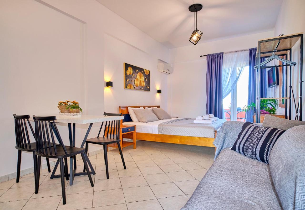 Logas Beach Studios Peroulades  Exterior foto