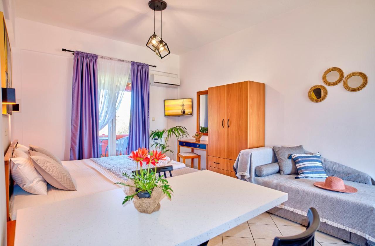 Logas Beach Studios Peroulades  Exterior foto
