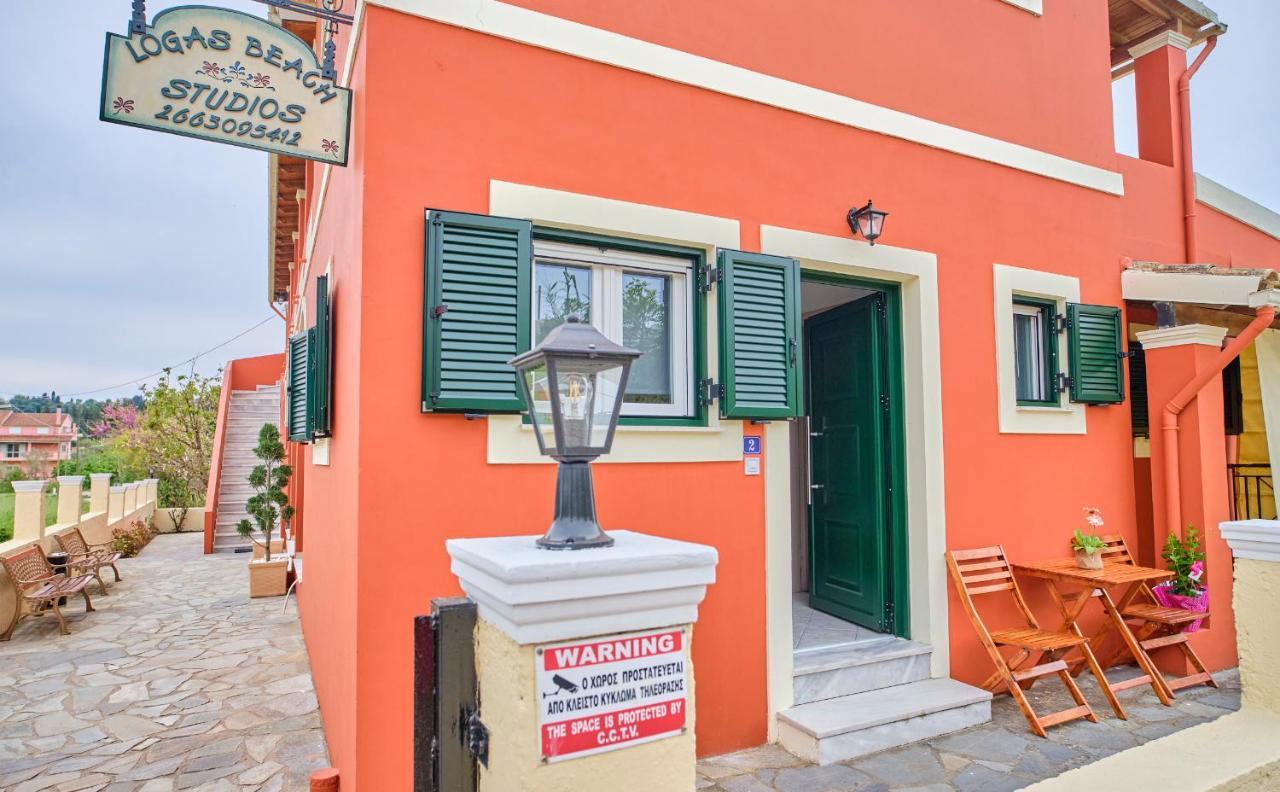 Logas Beach Studios Peroulades  Exterior foto