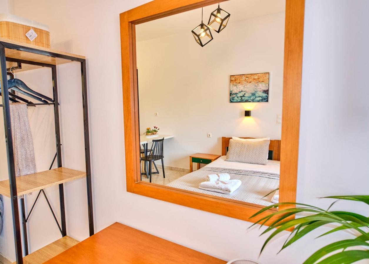 Logas Beach Studios Peroulades  Exterior foto